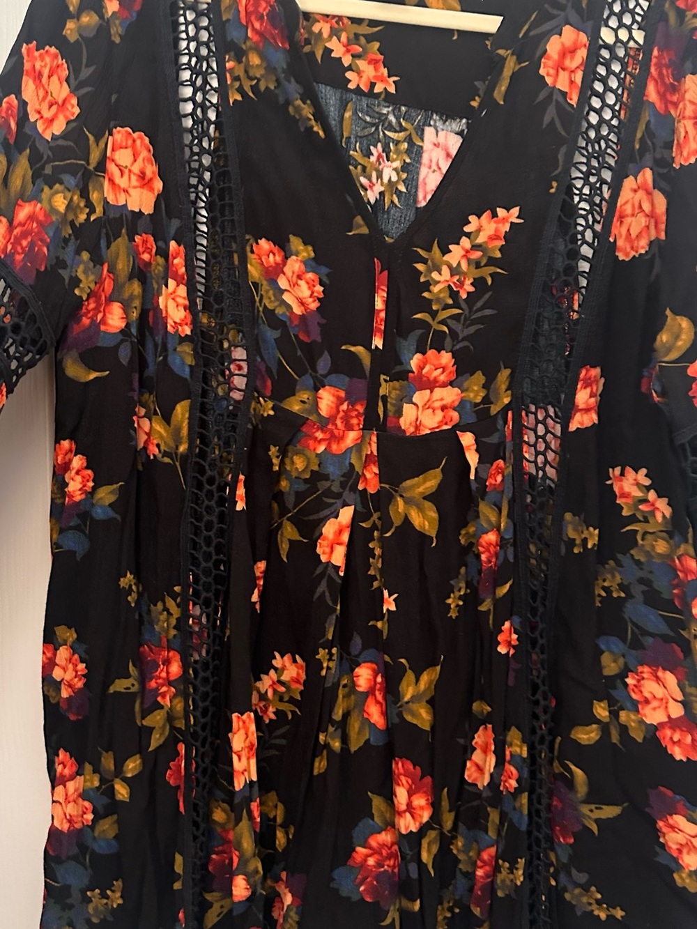 Women’s Floral Lace-Trim Blouse - Black with Coral Floral
